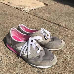 New Balance 301 in Grey and Pink